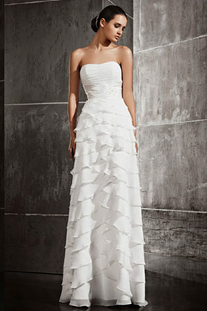 Прямое и узкое свадебное платье фото 7